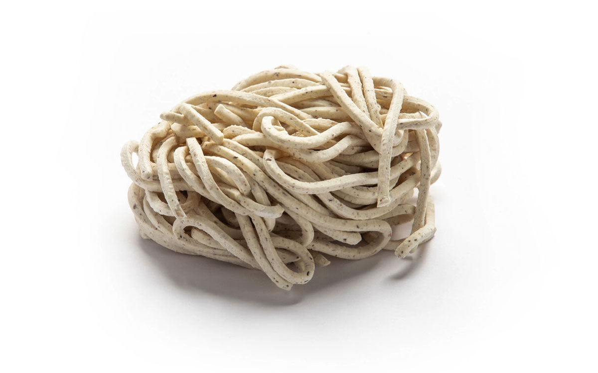 Noodles grossi di grano saraceno
