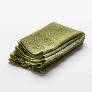 Sfoglia ruvida all'uovo con spinaci